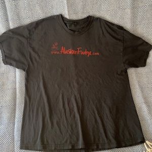 Vintage Alaskan fudge company souvenir tshirt